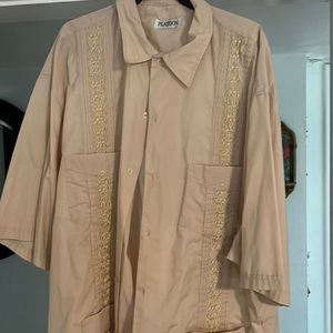 Guayabera men’s shirt. Beige 4XL. 65 %poly 35 %cotton.